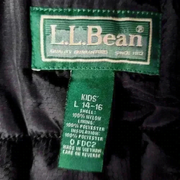 L.L. Bean red and black thinsulated heavy jacket - Picture 8 of 12